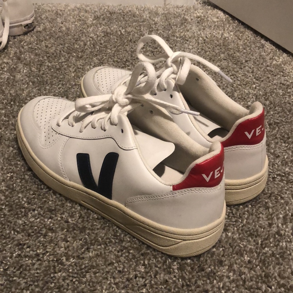 Veja™ V-10 Sneakers in Colorblock